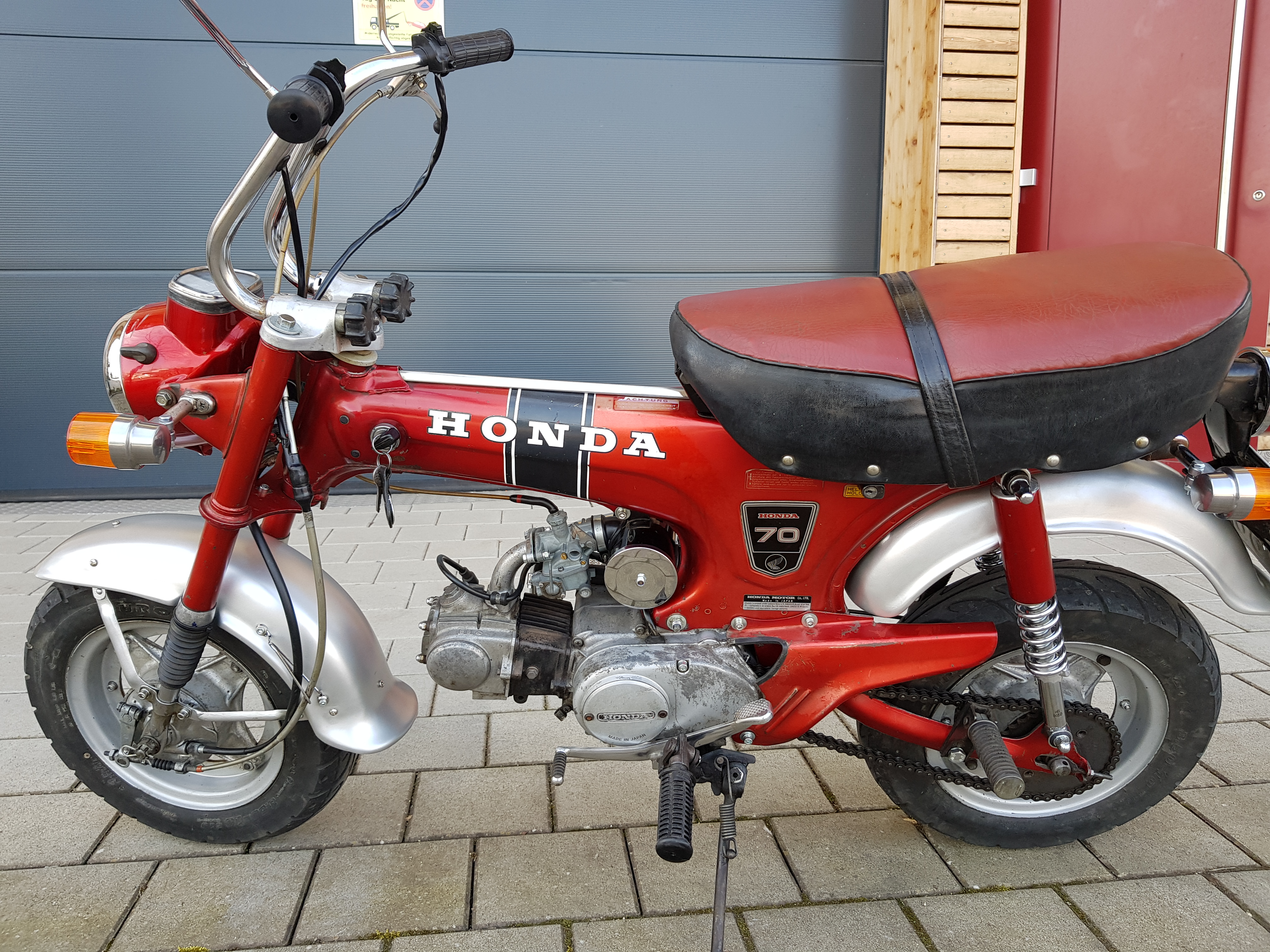 Honda DAX ST 70